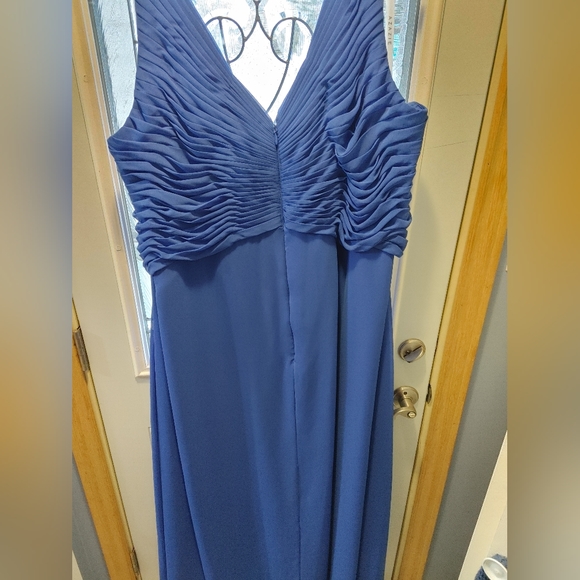 Azazie Bridesmaid Dress 32/34W - Picture 3 of 4